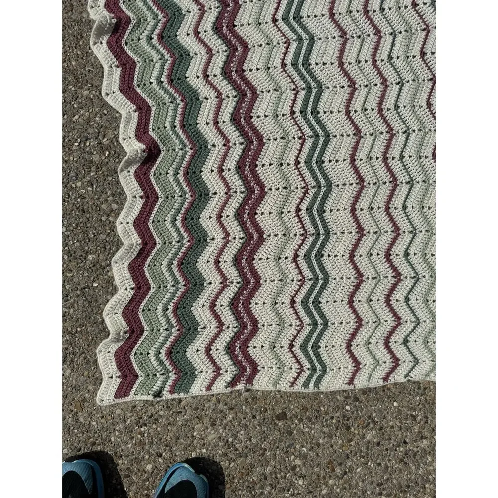 Handmade Crochet Chevron Afghan Blanket Green Burgundy Cream 73x90 Large